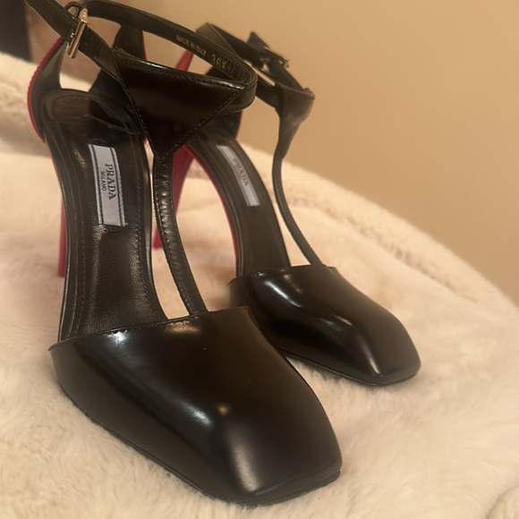 Prada sandals square toe . Black with red heel . - Picture 2 of 5